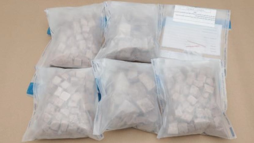 More than 2kg of heroin, Ice worth almost S$250,000 seized at Woodlands Checkpoint More than 2kg of heroin, Ice worth almost S$250,000 seized at Woodlands Checkpoint