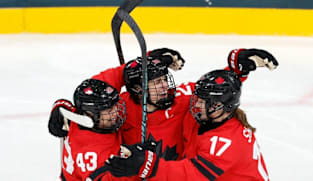 Ice hockey-Poulin injury worry overshadows Canada's comfortable Czech win