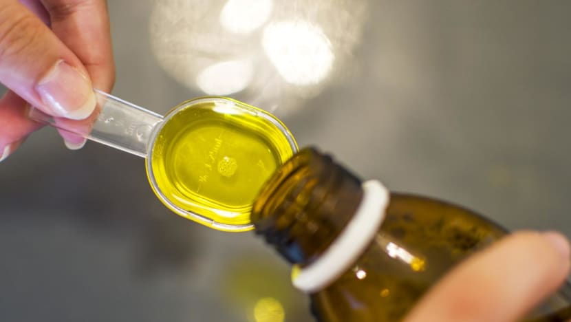 Tainted syrup medicine: Cases of acute kidney injury spark anxiety among parents in Indonesia Tainted syrup medicine: Cases of acute kidney injury spark anxiety among parents in Indonesia