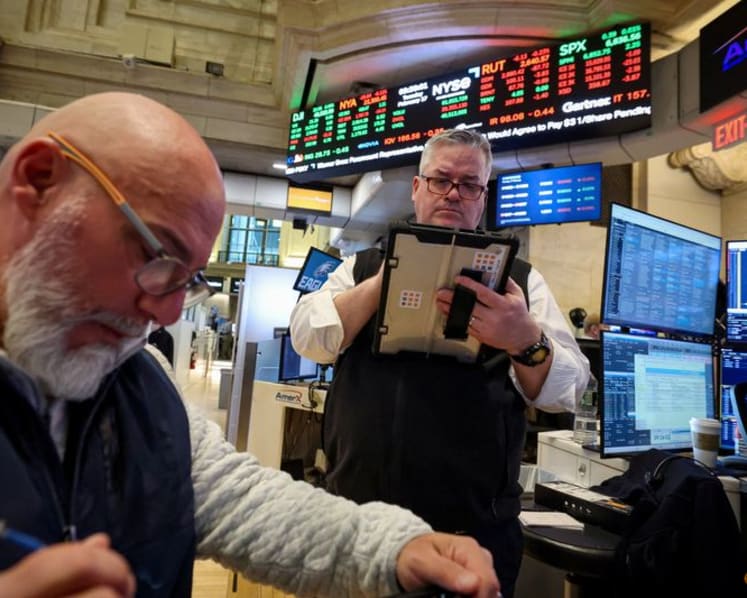 Stocks gyrate on AI jitters, gold slides as US-Iran talks progress