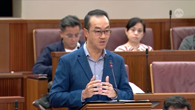 许宝琨：中年PMET失业风险仍偏低 政府将更早介入助规划转型