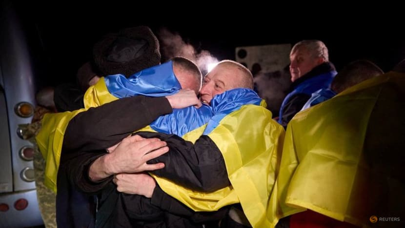 Ukraine, Russia swap POWs in first deal in months