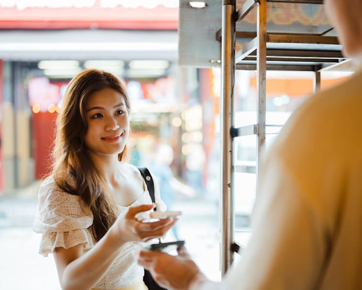 Apple’s Tap to Pay now available on iPhone via 6 payment platforms in Singapore