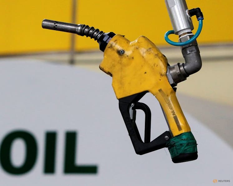 South Korea to cap fuel price starting Friday to ease consumer burden 