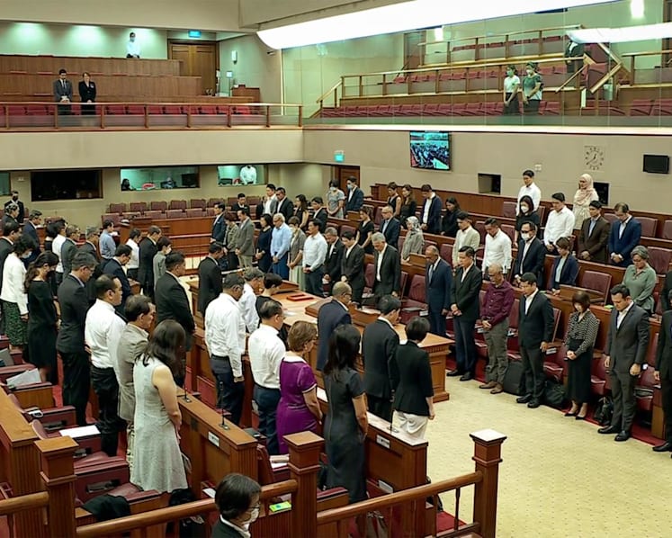 Singapore Parliament observes one minute of silence as a mark of respect to Queen Elizabeth II