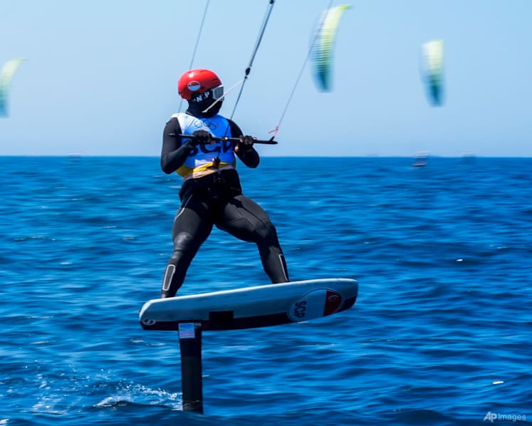 Singapore's Max Maeder finishes second in opening series, moves on to Olympics kitefoiling final 