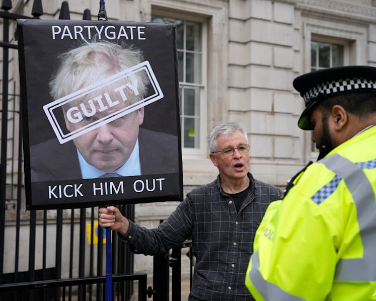 UK's Johnson rejects calls to resign amid 'partygate' fine