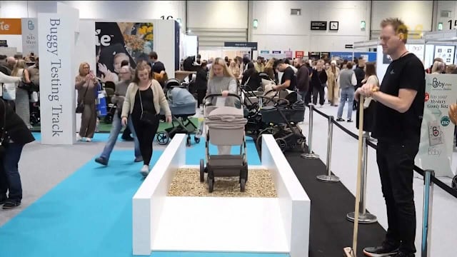 兰博基尼联名婴儿车亮相英国展会