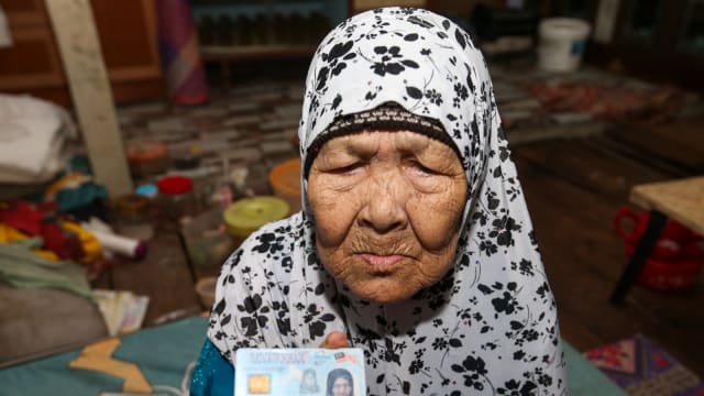 马国112岁女人瑞子孙满堂 “可随时准备再婚”