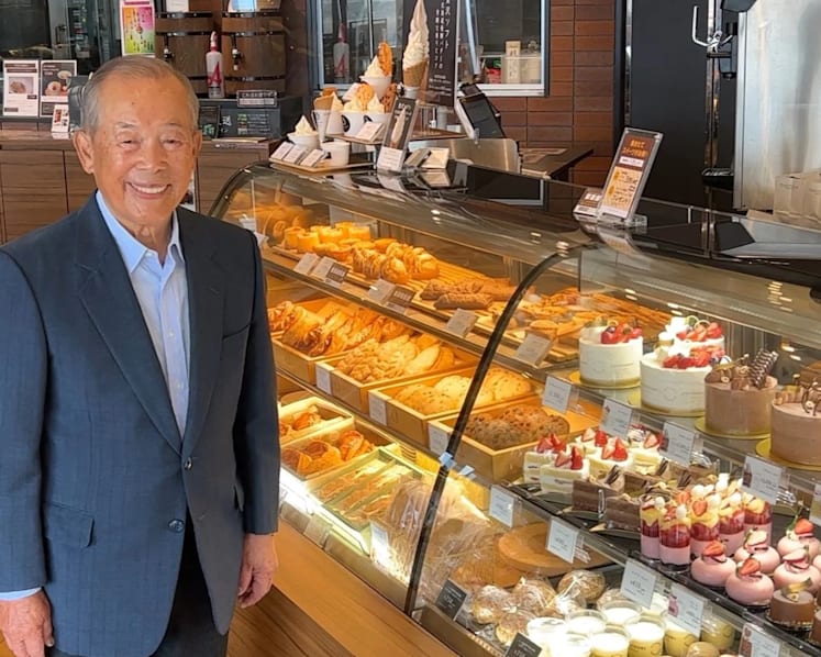 Founder of Japanese confectionery chain Chateraise dies at age 90