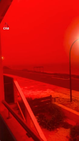 Skies turn crimson red ahead of Cyclone Narelle in Western Australia