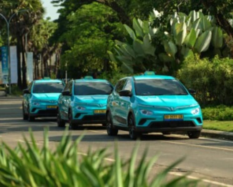 Green SM expands all-electric taxi service to Bekasi, supporting the city’s smart mobility vision
