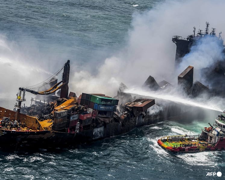 Polluting Singapore ship's agent pays token damages to Sri Lanka