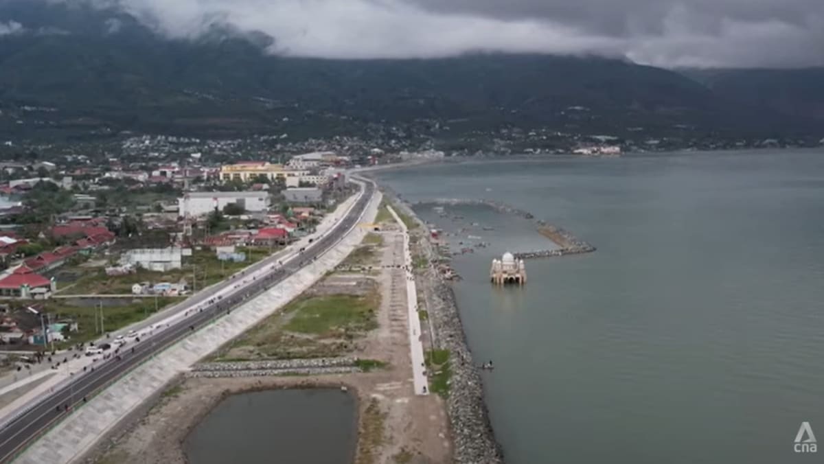 Survivors from 2018 to the Indonesia Mark Ramadan earthquake in new homes by the government