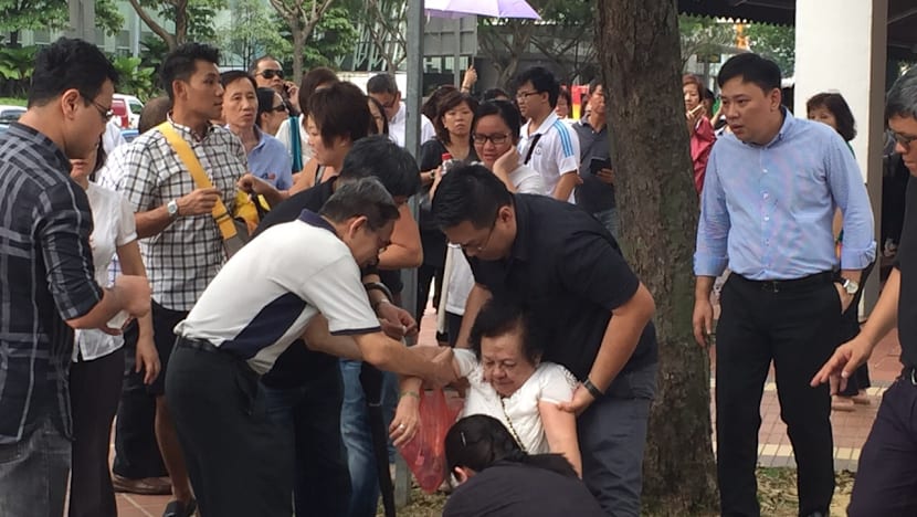 Thousands pay final respects to Mr Lee Kuan Yew
