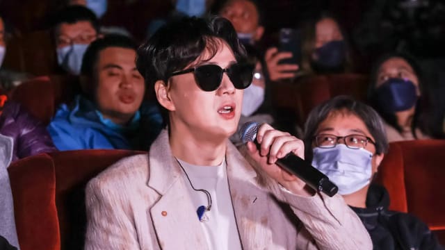 二度失明31年被造谣是假盲人　萧煌奇右眼有望重见光明？