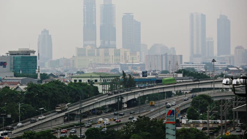 Earthquake with a preliminary 5.6 magnitude shakes Jakarta