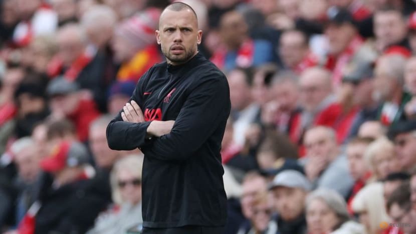 Heitinga to be named new coach of Ajax, says Dutch media