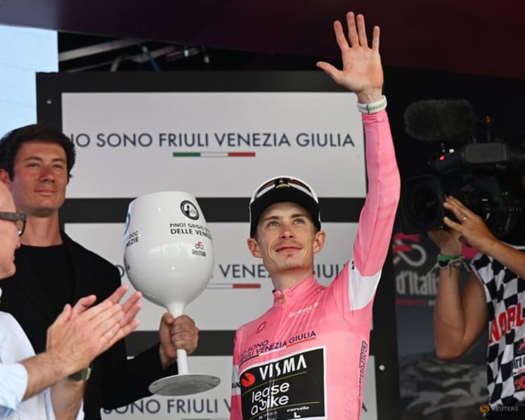 Vingegaard sitting pretty in pink but vying more Giro stage wins