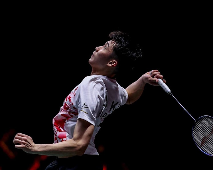 Singapore's Loh Kean Yew wins first match at badminton World Tour Finals