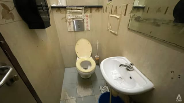 虽有津贴但前期费用高 部分咖啡店选择不翻新厕所