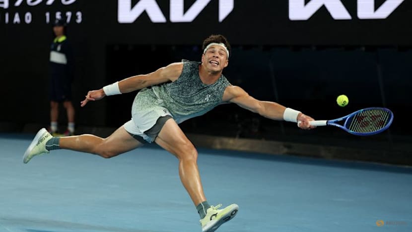 Sinner extends Shelton stranglehold, books Djokovic showdown in semis