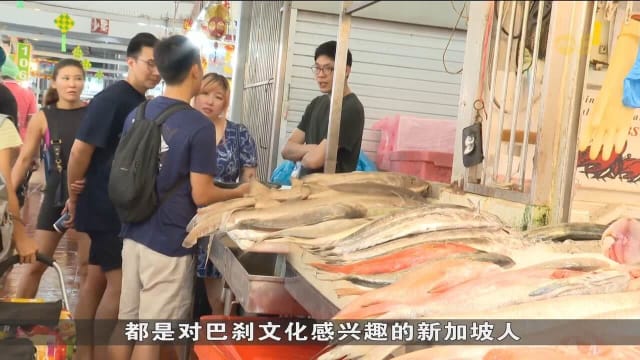 望民众重新发掘巴刹的魅力 年轻人带团参访