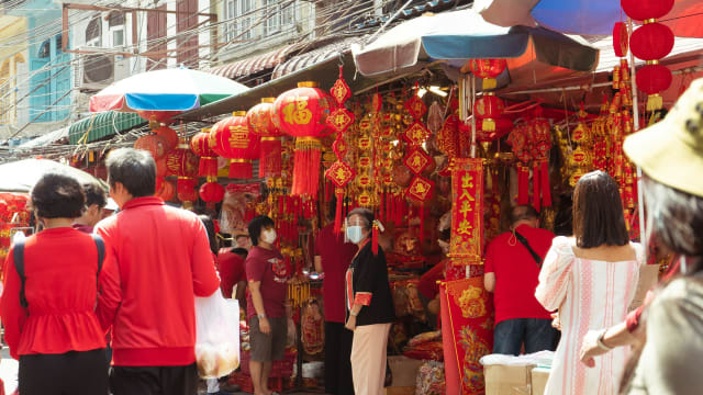 这“3生肖”过年不能穿红色