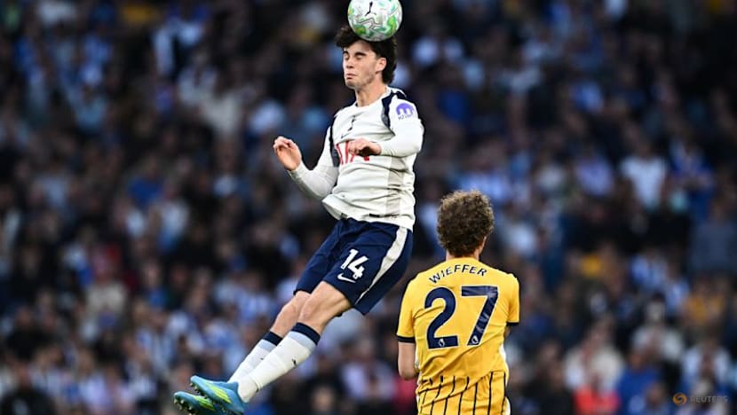 Brighton's Rutter denies Tottenham crucial victory with last-gasp strike