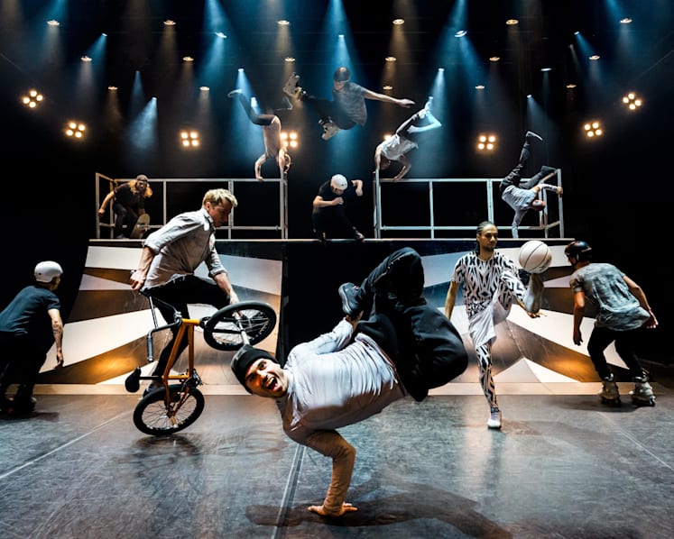 Esplanade celebrates dance in multiple forms this November and December 