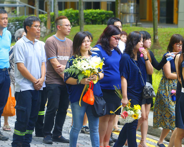 Online tribute stream in as family bids farewell to canal crash victims