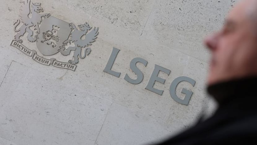 Stocks hit record highs; Treasury yields fall after US data