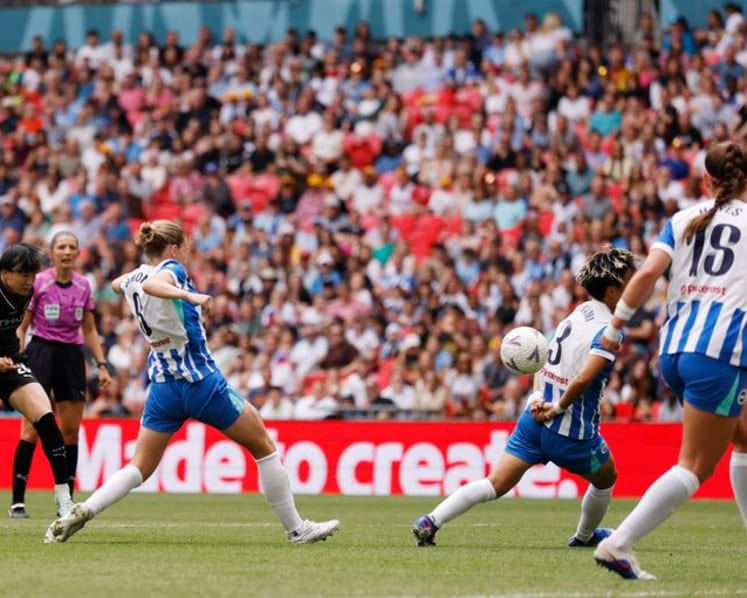 Manchester City thrash Brighton 4-0 to win women's FA Cup