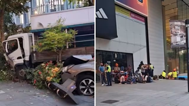 乌节路百利宫外车祸  12名伤者是客工  