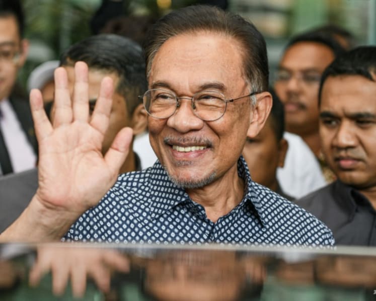 Anwar Ibrahim: The man who waited decades to be Malaysia's prime minister