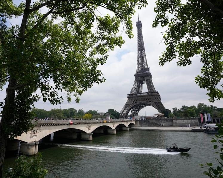 Will France change its laws about euthanasia and assisted suicide?