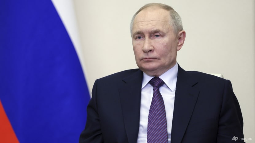Trump's threat against Moscow on Ukraine seen as an insulting false start by some in Russia Trump's threat against Moscow on Ukraine seen as an insulting false start by some in Russia