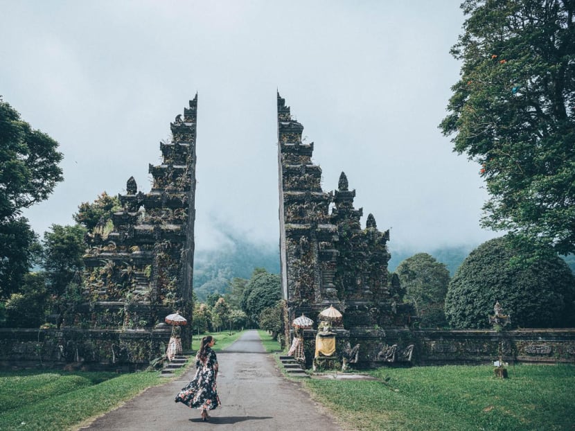 Hotels Won’t Ask Tourists For Marriage Certs — & Other Things To Know About Indonesia’s New Law That Bans Sex Outside Marriage Hotels Won’t Ask Tourists For Marriage Certs — & Other Things To Know About Indonesia’s New Law That Bans Sex Outside Marriage