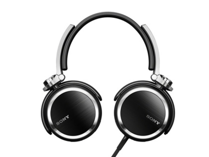 Sony XB900: Mobile disco made possible - TODAY