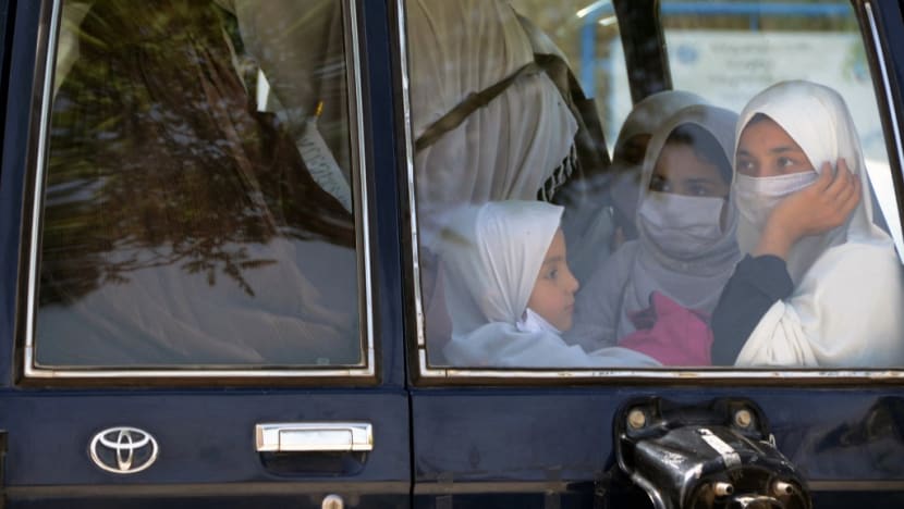 EU gesa Taliban benarkan gadis belajar peringkat menengah di Afghanistan EU gesa Taliban benarkan gadis belajar peringkat menengah di Afghanistan