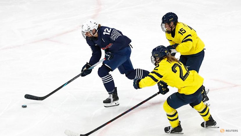 Ice Hockey-Top scorer Johansson and Sweden stay focused on group stage before medal hunt