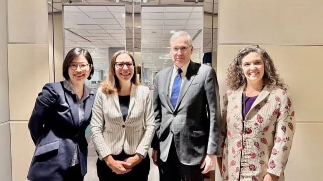美国前高官代表团 重申美方对台海和平稳定的关切