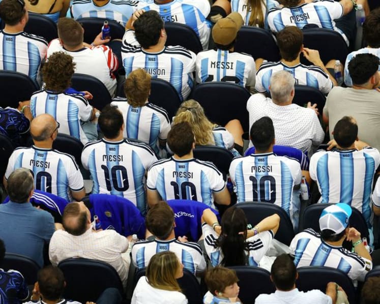 Argentina sings collective happy birthday to Messi