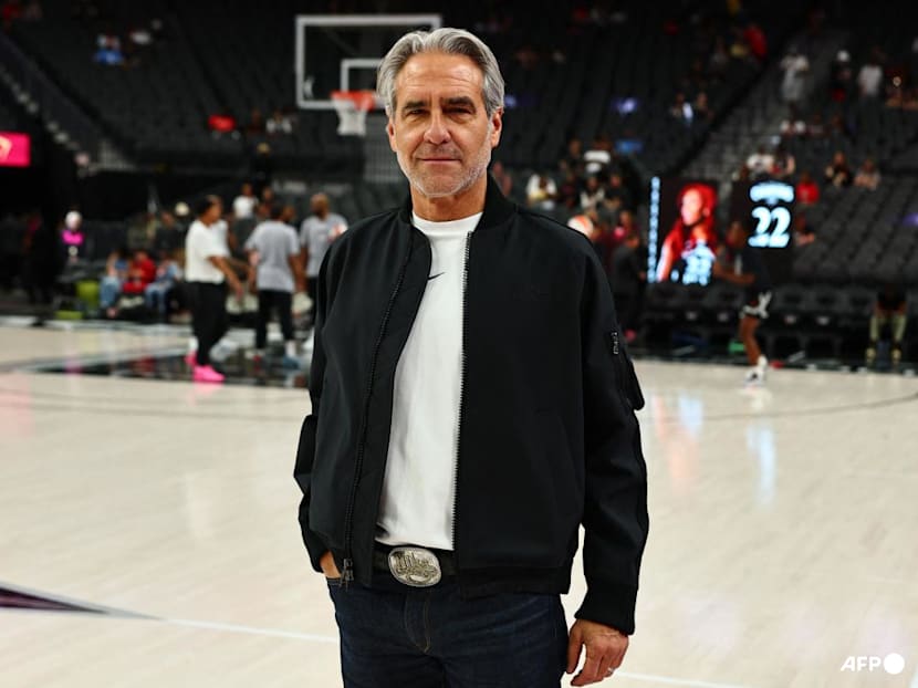 Nike CEO Elliott Hill on the race to revive the world’s biggest sportswear brand: ‘We’re here to win’ Nike CEO Elliott Hill on the race to revive the world’s biggest sportswear brand: ‘We’re here to win’