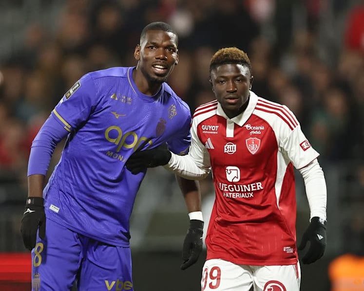 France's Pogba partners with professional camel racing team