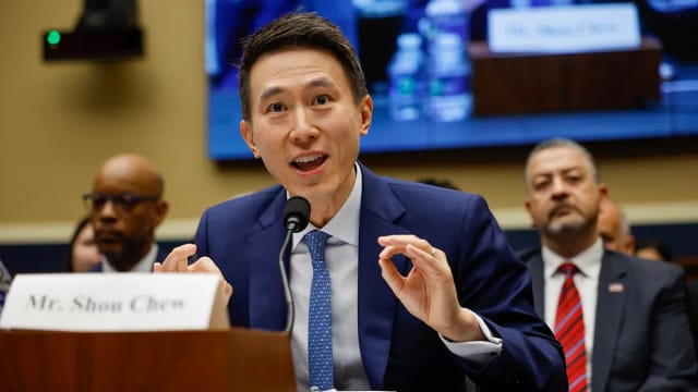 TikTok新加坡籍CEO周受资跨界时尚？担任MET Gala 2024名誉主席