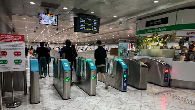 全岛800个地铁站闸门换新 方便婴儿车和轮椅使用者