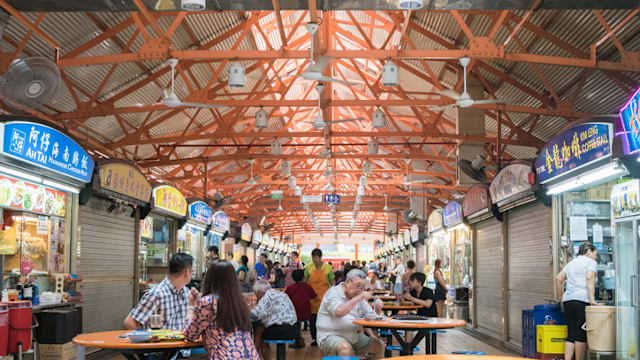 人力部将继续探讨小贩和餐饮业的外籍员工政策