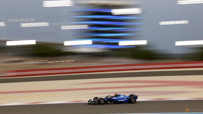Sainz criticises 'ridiculously little' pre-season testing