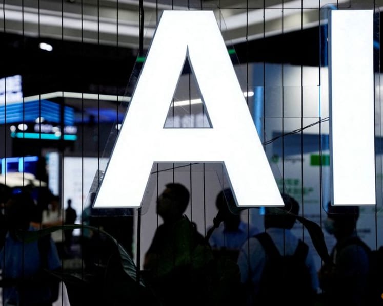 Nobel laureates among more than 200 experts urging action on AI's economic impact